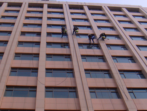 ��֣����ǽ��ϴ��˾�����֣����ǽ��ϴ